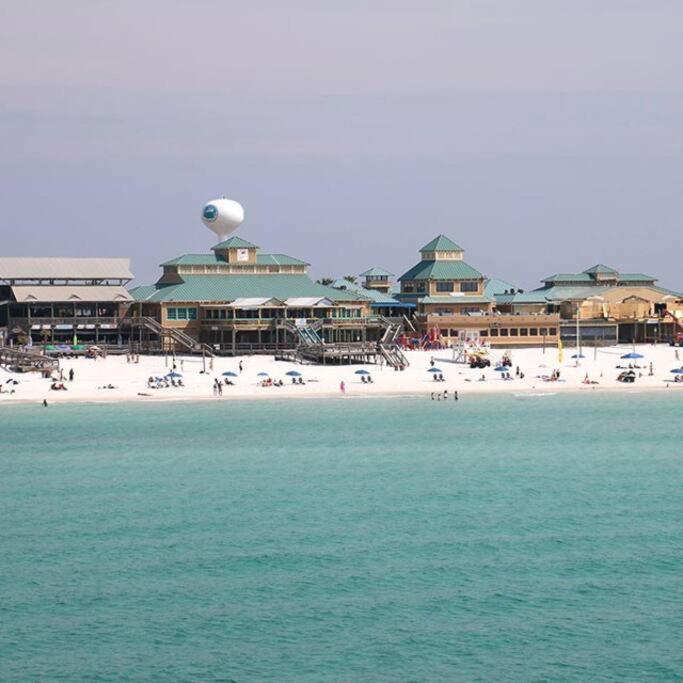 Apartment Modern 2 Bedroom Townhome Minutes From The Beach!! Fort Walton Beach