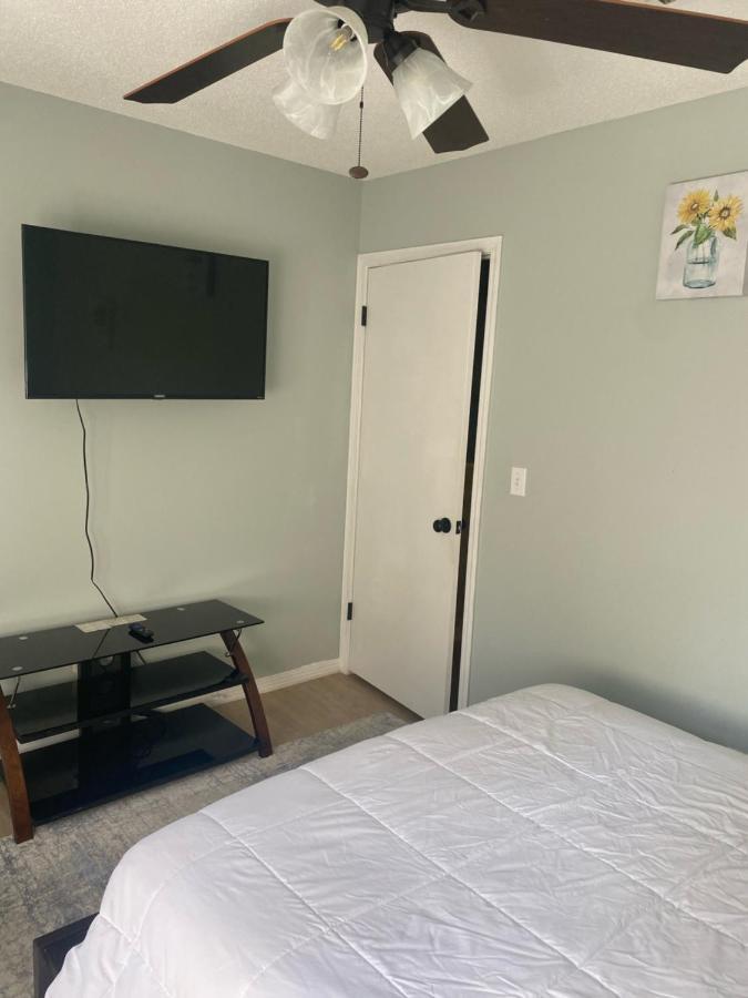 Apartment Modern 2 Bedroom Townhome Minutes From The Beach!! Fort Walton Beach